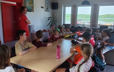 Bezpieczne wakacje - wizyta u ratownik&oacute;w WOPR 5