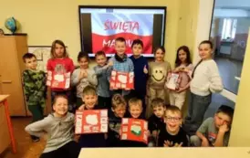 MAJOWE ŚWIĘTA W KLASACH 1-3&nbsp; 2
