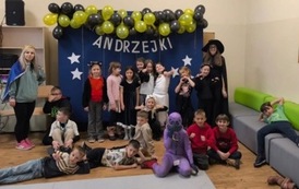 dyskoteka andrzejkowa dla uczni&oacute;w klas pierwszych 13