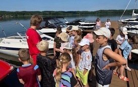 Bezpieczne wakacje - wizyta u ratownik&oacute;w WOPR 10
