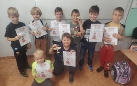 30 września &nbsp;w klasach pierwszych świętowaliśmy Dzień Chłopaka 3