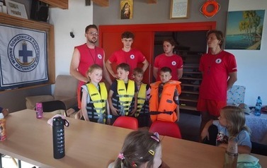 Bezpieczne wakacje - wizyta u ratownik&oacute;w WOPR 14