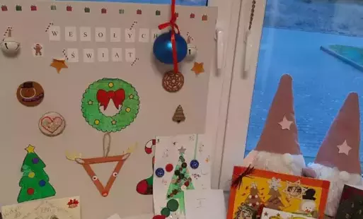 Zdjęcie do Rozstrzygnięcie konkurs plastycznego pt. KARTKA BOŻONARODZENIOWA.