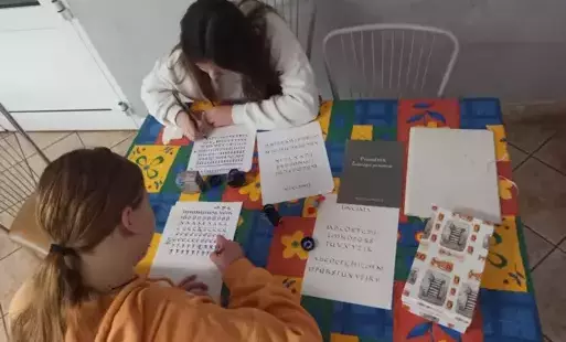 Zdjęcie do NAUKA KALIGRAFII