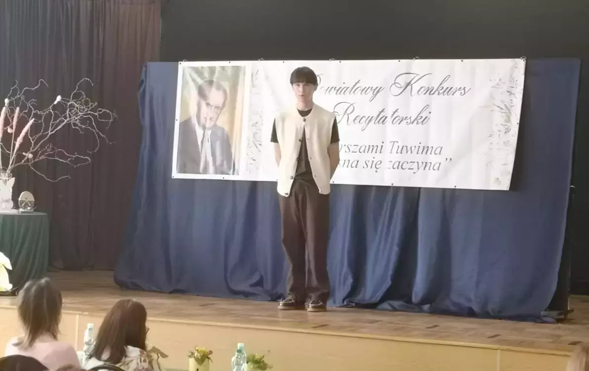 Zdjęcie do  Powiatowy Konkurs Recytatorski 