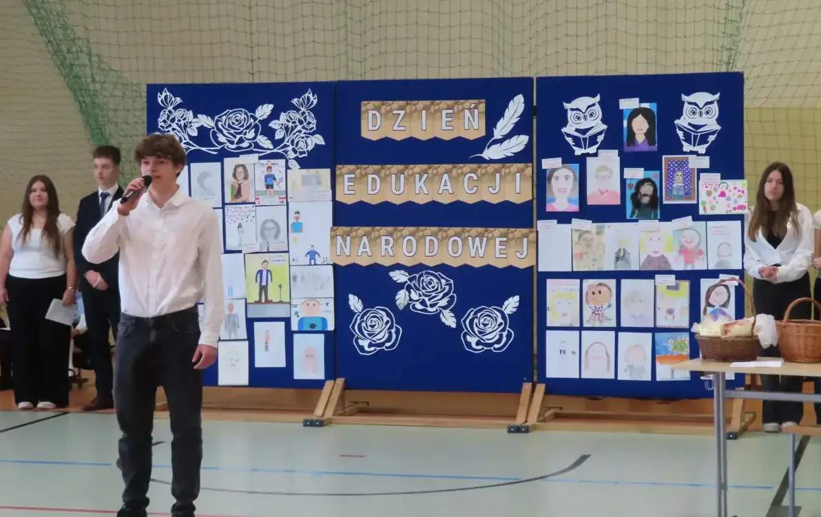 Zdjęcie do &nbsp; &nbsp;Dzień Edukacji Narodowej w naszej szkole &nbsp;&nbsp;