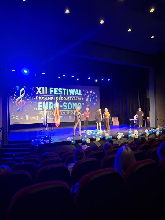 Zdjęcie do XII FESTIWAL PIOSENKI OBCOJĘZYCZNEJ "EURO-SONG"&nbsp;