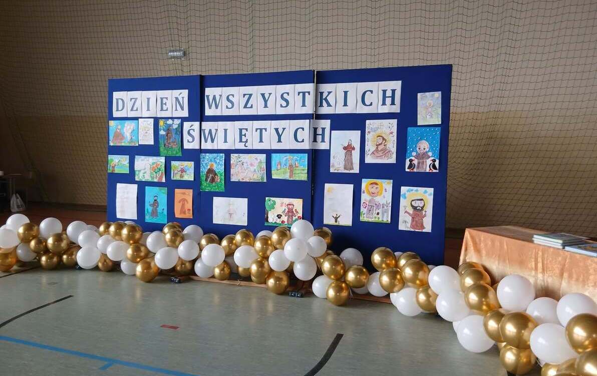 Zdjęcie do RADOSNE OBCHODY DNIA ŚWIĘTYCH